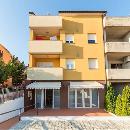 Apartments Hana Pula Ngoại thất bức ảnh