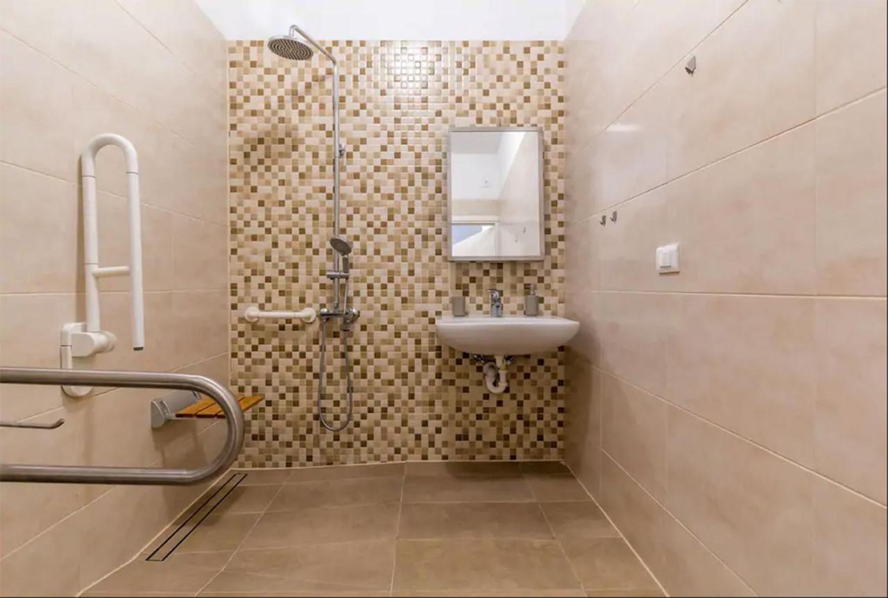 Apartments Hana Pula Ngoại thất bức ảnh